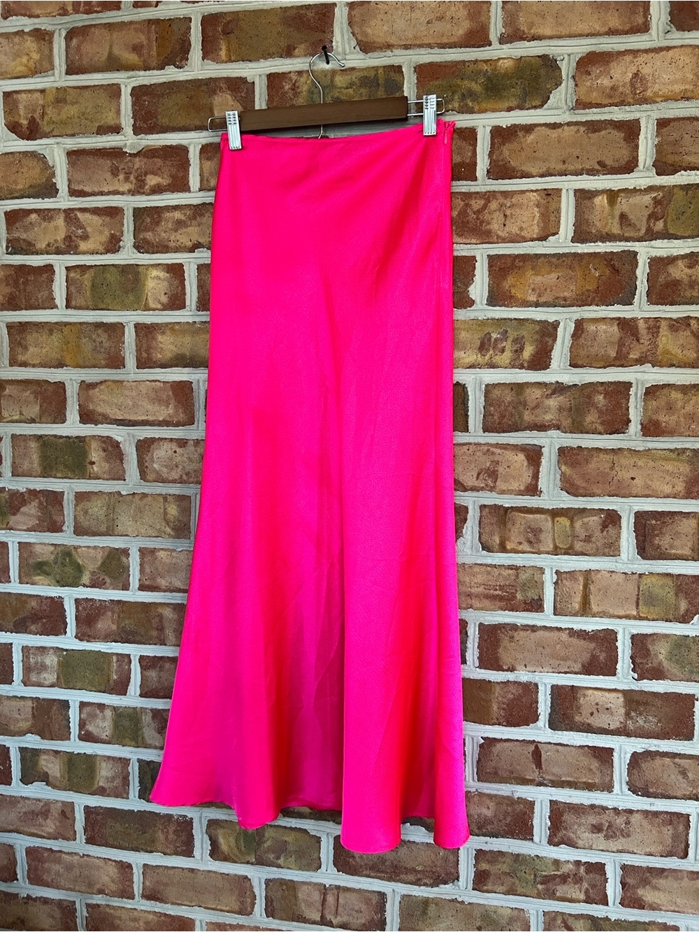 Forever 21 Hot Pink A-Line Satin Maxi Skirt. Small